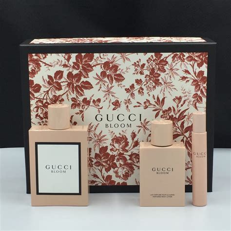 gucci bloom pen spray|Gucci Bloom perfume set.